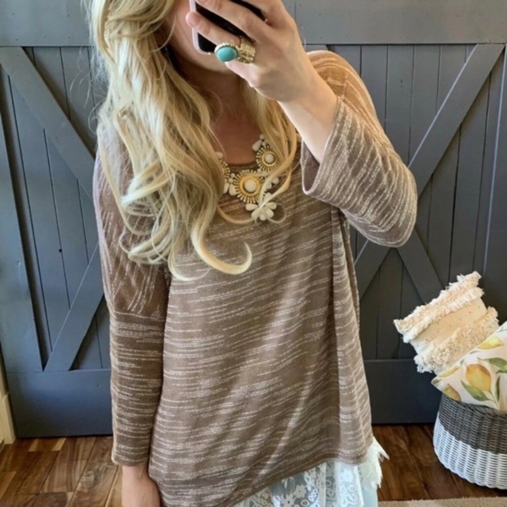 Boutique Tissue Knit Blouse Tee